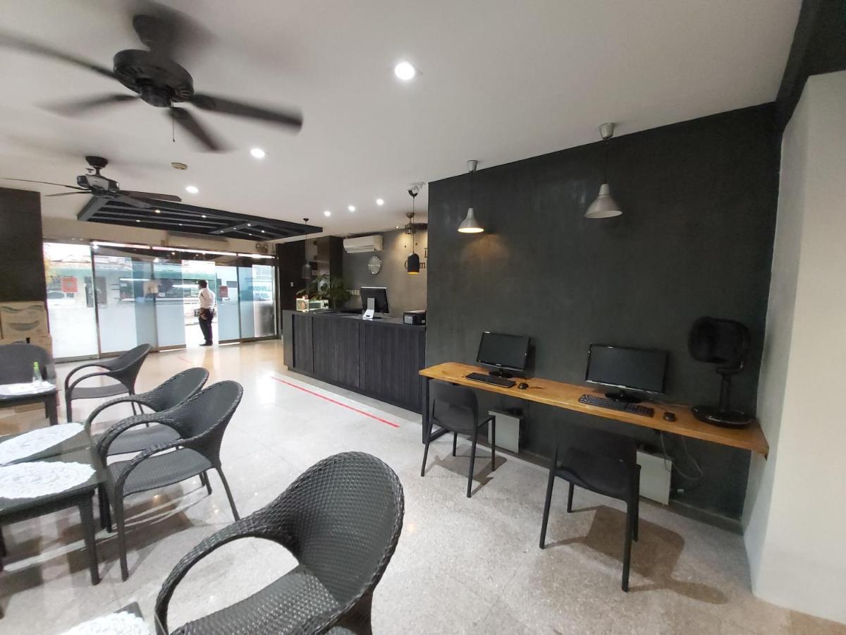 Dg Grami Hotel Paranaque City 外观 照片