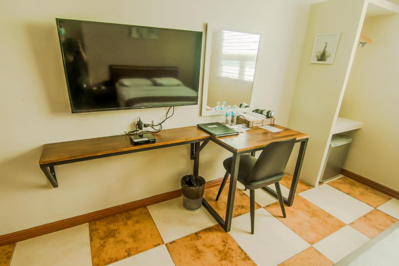 Dg Grami Hotel Paranaque City 外观 照片